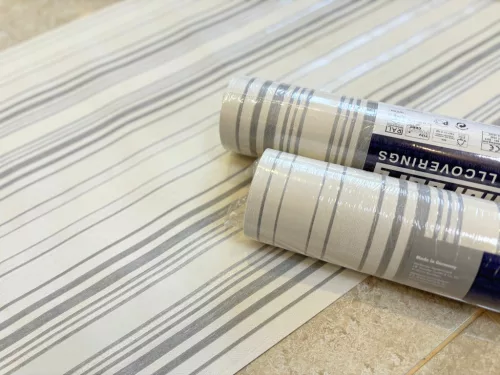 Chic Stripe Harmony - Csíkos tapéta