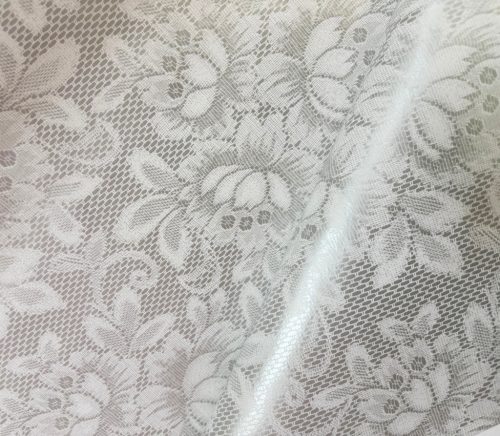 Viaszos vászon terítő 335 - Szürke alapon csipkeminta