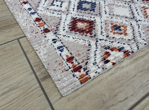 Fürdőszobai szőnyeg - Bézs alapon színes rombuszok